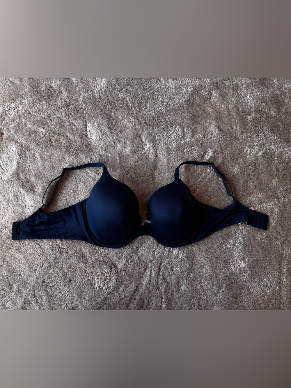 Victoria's Secret Body by Victoria Bra, 36DD